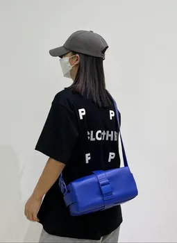 2021versatile ins fierbinte casual Klein Albastru Toast sac mesaj geanta unisex Pătrat sac de bărbați și femei folosesc fashion street sport sac box
