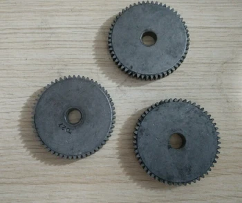 Metal gear 0.8 mor 55 dinti 8mm orificiu central 4.5 diametrul de 0,5 cm grosime